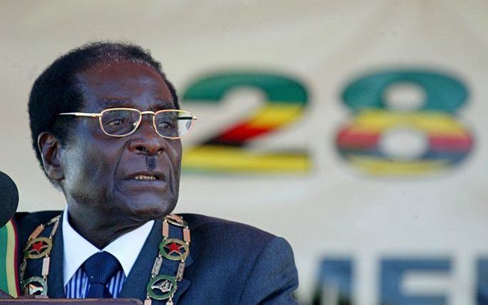 De Zimbabwaanse president Robert Mugabe heeft de start van de campagne voor zijn herverkiezing aangegrepen om stevig uit te halen naar de Verenigde Staten. Foto EPA