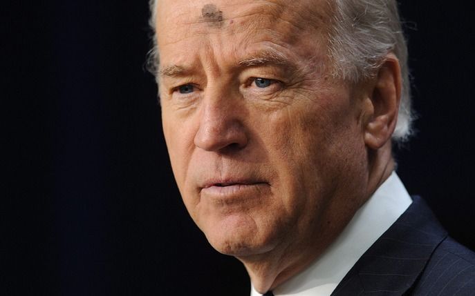 WASHINGTON – De Amerikaanse vicepresident Joe Biden is zondag (plaatselijke tijd) vertrokken naar het Midden-Oosten om te bemiddelen tussen Israël en de Palestijnen. Foto EPA