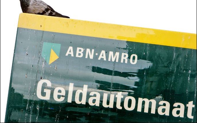 AMSTERDAM – ABN Amro heeft een banklicentie gekregen van De Nederlandsche Bank voor de nieuwe bank die zal ontstaan na de afsplitsing van Royal Bank of Scotland (RBS). Dit maakte ABN Amro dinsdag bekend. Foto ANP