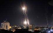 Vanuit Gaza-Stad worden raketten afgevuurd op Israël. beeld AFP, MAHMUD HAMS