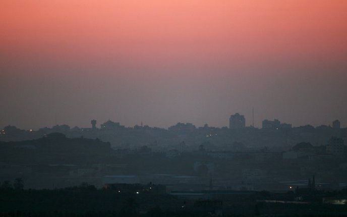 De Gazastrook vanuit het naburige Sderot. Foto EPA