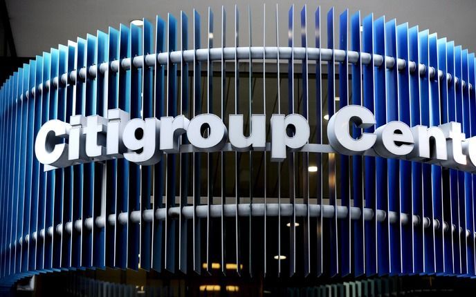 NEW YORK – De Amerikaanse bank Citigroup moet mogelijk 10 miljard dollar (ongeveer 7,4 miljard euro) aan nieuw kapitaal ophalen. Daarmee zou de bank voldoen aan eisen van de Amerikaanse overheid die voortvloeien uit de resultaten van een zogenoemde stress