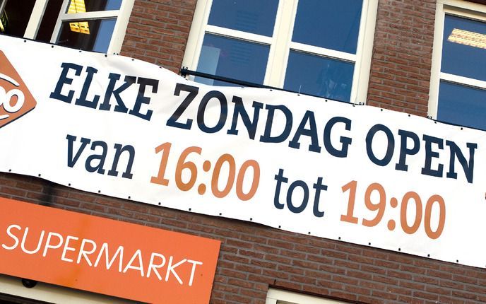 De winkels in de gemeente Westland gaan als het aan minister Van der Hoeven (Economische Zaken) ligt niet elke zondag open. Foto ANP