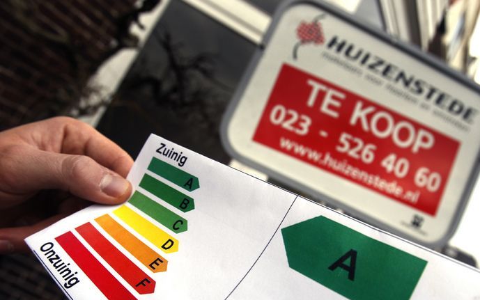 Het is de bedoeling dat het label, dat aangeeft hoe energiezuinig een huis is, voortaan alleen woningen van hetzelfde type met elkaar vergelijkt. Foto ANP