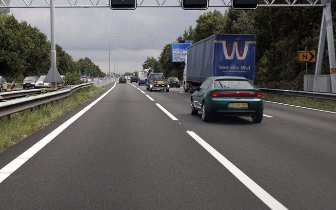 EINDHOVEN - Het verkeer op de A67 vanuit Antwerpen in de richting van Den Bosch/Tilburg (A2) hoeft vanaf zaterdag 12.00 uur ter hoogte van Eindhoven niet meer om te rijden bij knooppunt De Hogt. Foto ANP