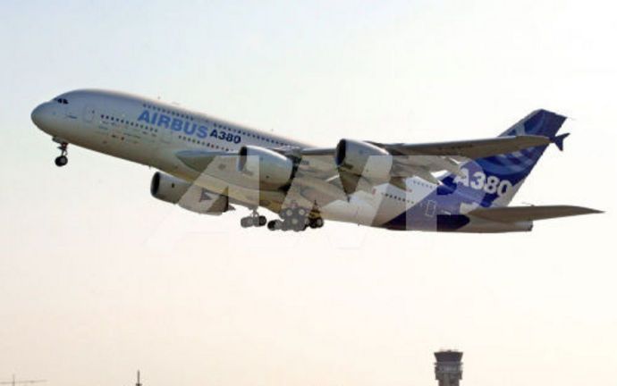 De verenigde Arabische Emiraten bestelden onder meer uit tien A380-superjumbo’s. Foto ANP.