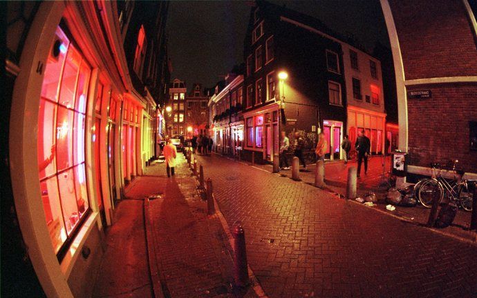 AMSTERDAM – Bordelen die een dekmantel lijken te zijn voor criminele activiteiten, kunnen op grond van de Wet Bibob worden gesloten. - Foto FBF.NL