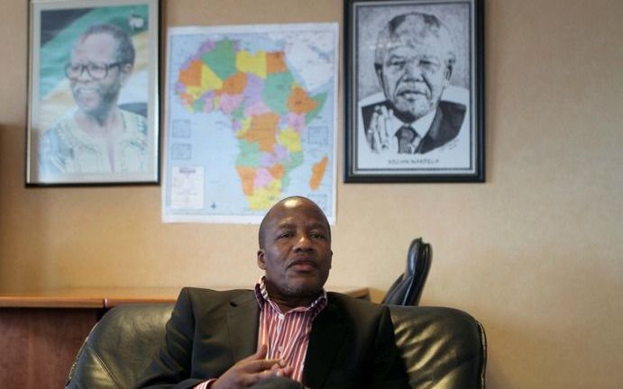 JOHANNESBURG – Nationaal woordvoerder van het ANC Jackson Mthembu: „We hebben tijd nodig, maar werken aan een beter Zuid-Afrika. Voor iedereen.” Foto VidiPhoto