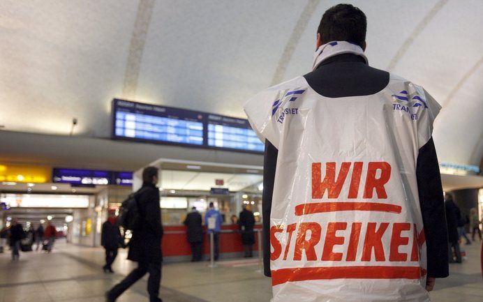 Afgelopen week legden stakende spoorwegwerknemers het werk neer om Deutsche Bahn onder druk te zetten. foto EPA