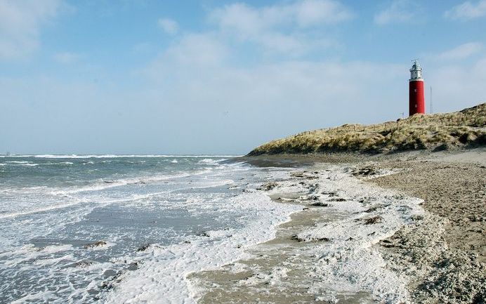 Tien eilanden in zes verschillende Europese landen aan de Noordzee moeten over twintig jaar voor een groot deel duurzaam en zelfvoorzienend zijn. In Den Haag kwamen vertegenwoordigers van de eilanden gisteren bijeen. Zij gaven het startsein voor het zogen