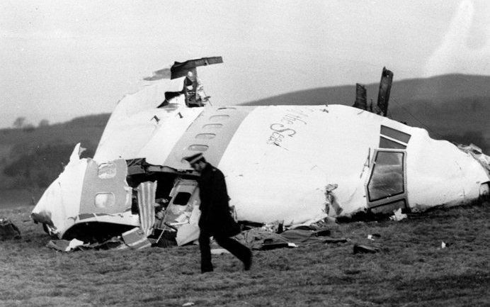 TRIPOLI – Abdel Basset al–Megrahi, de Libiër die vastzit wegens de bomaanslag op een Amerikaanse Boeing 747 in 1988 boven het Schotse Lockerbie, wordt om humanitaire redenen vrijgelaten. Foto EPA