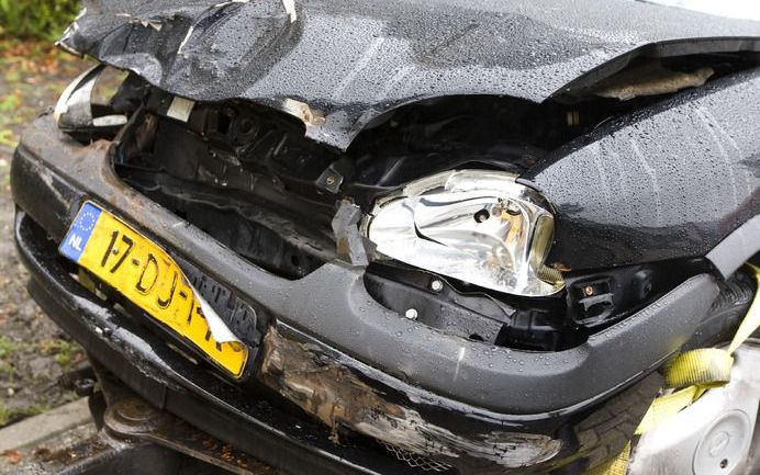 DEN BOSCH – Zeven personen zijn maandagmiddag gewond geraakt toen een 71–jarige automobiliste uit Rotterdam wegrestaurant Treurenburg in Den Bosch binnenreed. Het gaat om zes bezoekers van het truckerscafé plus de automobiliste. Foto ANP