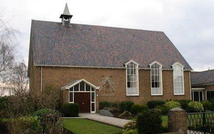 Kerken in Grafhorst en Kamperveen gemeentelijk monument, Vredeskerk Den Helder dicht en ander plaats