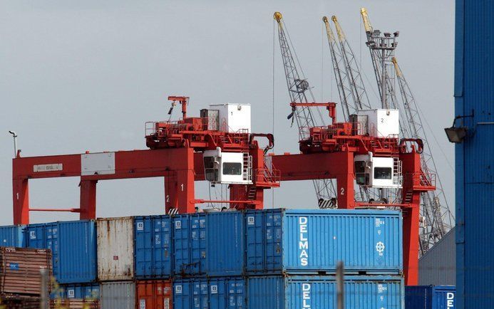 Het al weken slepende cao-conflict bij Ceres, het grootste containeroverslagbedrijf in de Amsterdamse haven, dreigt uit te monden in een staking.Foto ANP