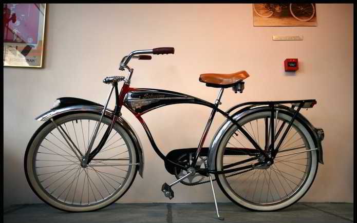 Schwinn Black Phantom uit 1951: lijkt verdacht veel op de Ace van Hawk. Foto Erik van ’t Hullenaar