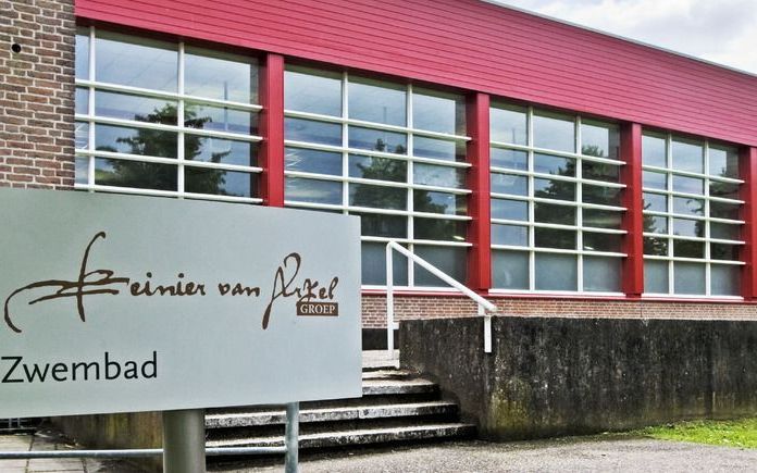 DEN BOSCH – Maximaal zes meisjes die volgens justitie slachtoffer zijn geworden van aanranding door de Bossche zwemschoolhouder Benno L., worden in aanloop naar de behandeling van zijn strafzaak mogelijk nog verhoord over hun ervaringen. Foto ANP