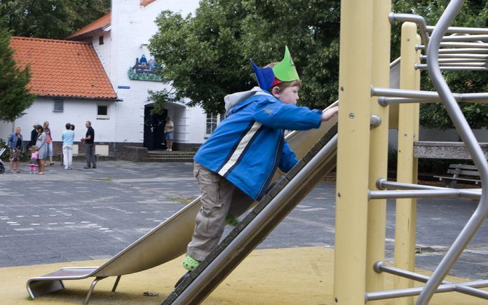 Vrijwel ondervraagden onderschrijven de stelling dat de identiteit van een school staat of valt met het personeel dat er werkt. - Foto ANP