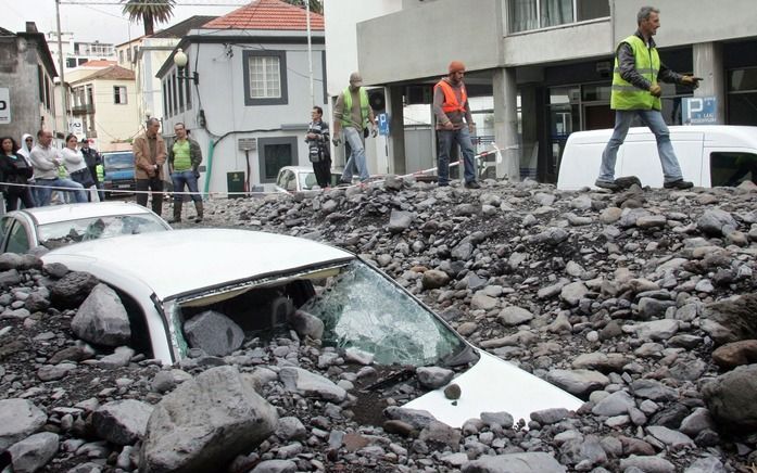 FUNCHAL – Zeker negentien vermisten door het noodweer op het Portugese eiland Madeira zijn teruggevonden. „Ze waren niet verdwenen, maar geëvacueerd. Hun geliefden konden hen niet bereiken”, verklaarde een woordvoerster van de regionale regering dinsdag. 