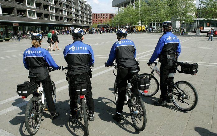 Politiebond ACP wil dat de politie efficiënter gaat werken met behulp van een landelijke aansturing. Ook moeten de administratieve lasten omlaag. Foto ANP