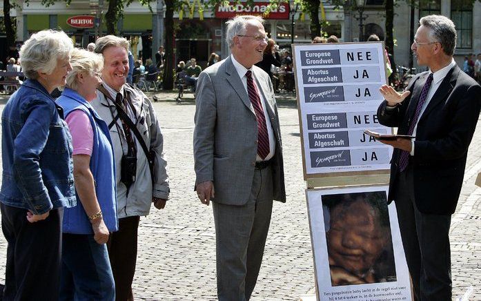 Dorenbos in het midden van de foto. Foto ANP.