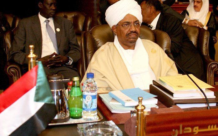 KHARTOEM - De schatting van de Verenigde Naties dat het conflict in Darfur tot 300.000 levens heeft gekost, is ongefundeerd. Een medewerker van de Sudanese president Omar al-Bashir heeft dit donderdag gezegd. Foto EPA