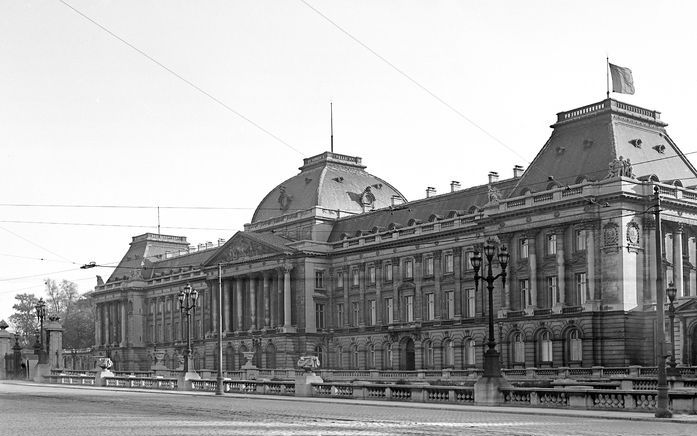 BRUSSEL - Het koninklijk paleis in Brussel in 1946. Foto ANP