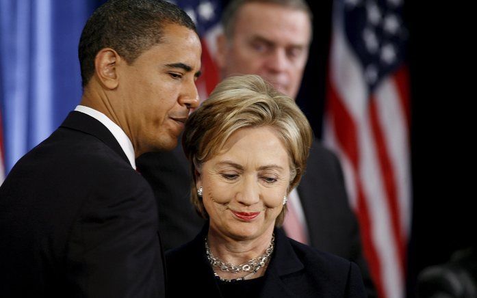 WASHINGTON - Hillary Clinton, die onder Barack Obama de Amerikaanse minister van Buitenlandse Zaken wordt, heeft haar schuld gehalveerd. De Democrate stond 12 miljoen dollar (8,5 miljoen euro) in het rood na haar race als presidentskandidaat tegen Obama, 