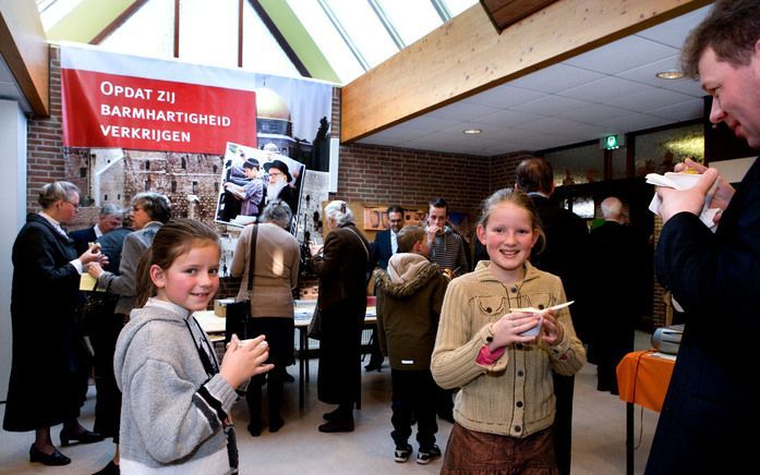 HARDINXVELD GIESSENDAM – De jaarlijkse Israëldag van de Gereformeerde Gemeenten, die dinsdag werd gehouden in Hardinxveld Giessendam, trok ongeveer duizend bezoekers. Foto Dirk Hol