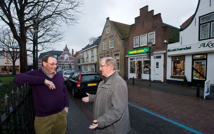 OUDDORP – Als het aan de provincie Zuid-Holland ligt, gaan de vier gemeenten op Goeree-Overflakkee –Goedereede, Dirksland, Middelharnis en Oostflakkee– op in één grote fusiegemeente. De provincie streeft naar samenvoeging per 1 januari 2012. De bevolking 