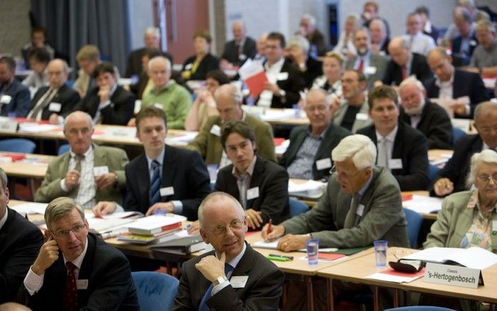 Ds. Looijen van de IZB noemt het plan van Smouter prachtig, maar zegt gelijk dat de IZB niet zal participeren. Foto RD