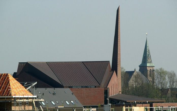 GENEMUIDEN – „Hoe komen wij eigenlijk aan dat dichte netwerk van kerken in alle dorpen en steden, met grote gebouwen op enkele honderden meters afstand van elkaar?” Archieffoto RD, Henk Visscher