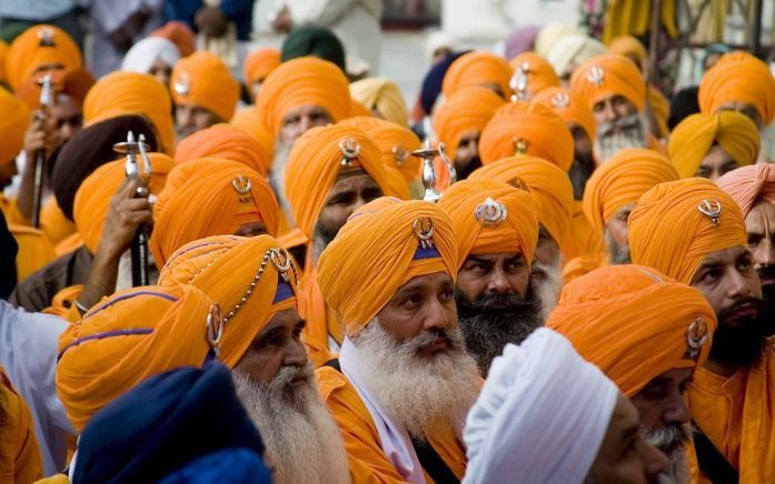 CHANDIGARH – De Indiase premier Manmoham Singh heeft maandag sikhs in de noordwestelijke deelstaat Punjab opgeroepen tot kalmte. Foto EPA