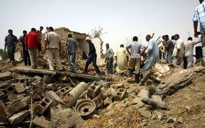 KIRKUK - Het dodental als gevolg van de zelfmoordaanslag in de Iraakse stad Kirkuk zaterdag is opgelopen tot 73. Dat meldde de politie zondag. Het gaat om de dodelijkste aanslag in Irak in meer dan een jaar tijd. Naast de doden vielen meer dan 200 gewonde