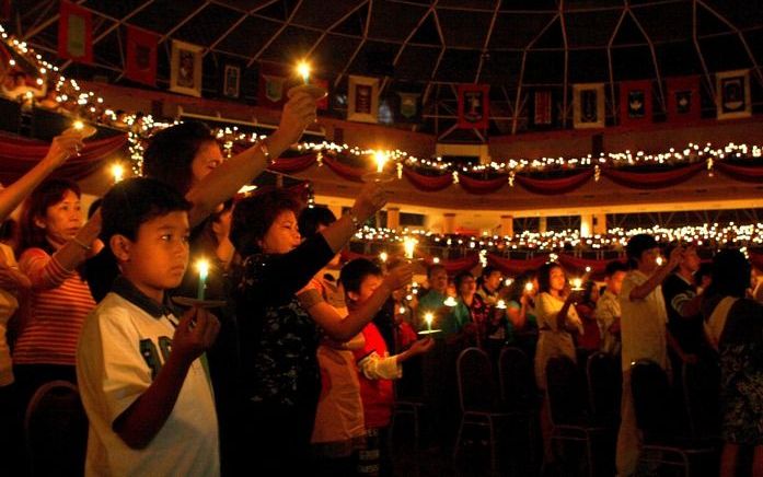 Christenen in Java tijdens kerstviering, december 2007. Foto EPA