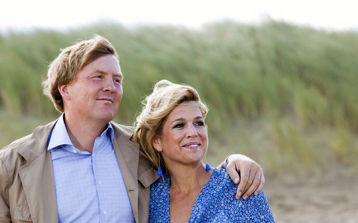 DEN HAAG (ANP) – De Rijksvoorlichtingsdienst (RVD) spant een kort geding aan tegen Associated Press (AP), omdat dit Amerikaanse perbureau foto’s heeft verspreid van prins Willem-Alexander, prinses Máxima en prinses Amalia op skivakantie in Argentinië. Het