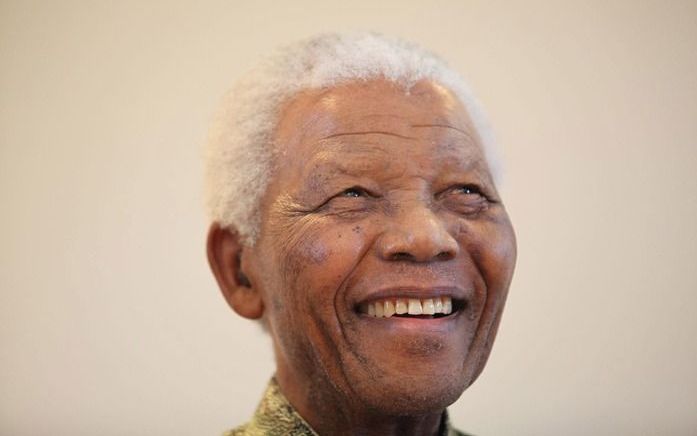 JOHANNESBURG – De Zuid-Afrikaanse oud-president Nelson Mandela heeft woensdag Ted Kennedy lof toegezwaaid voor diens inspanningen in de strijd tegen de apartheid. Kennedy, die dinsdagavond laat overleed, was in de jaren tachtig de initiatiefnemer voor eco