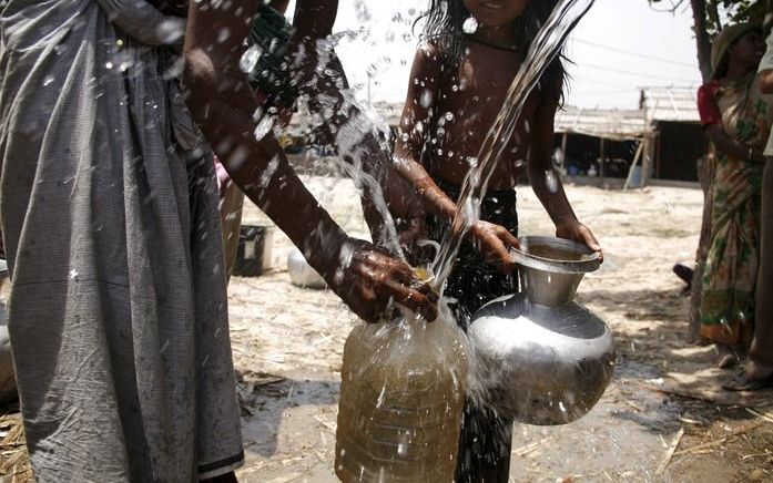 SINGAPORE – Dhaka, in Bangladesh, loopt het grootste risico door klimaatverandering van alle mega–steden in Azië. Dat blijkt uit een onderzoek naar elf aan zee of rivieren gelegen Aziatische steden door het Wereld Natuur Fonds, dat donderdag naar buiten i