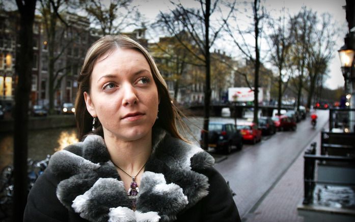 De Amerikaanse Carmina Salcido overleefde als driejarige een familiedrama. Haar vader sneed haar keel door en dumpte haar op een vuilnisbelt. Haar twee zusjes werden voor haar ogen vermoord. Haar vader zit nog altijd in de dodencel in Californië. Foto RD,