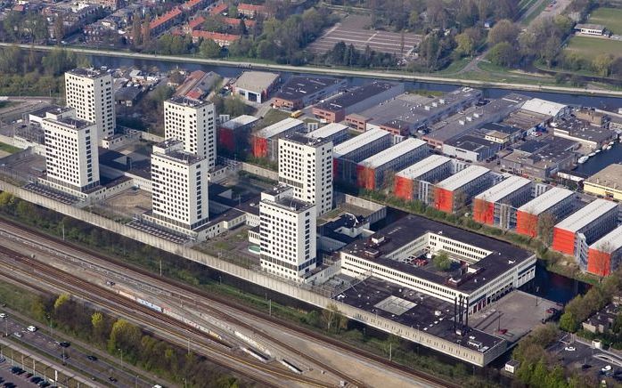 AMSTERDAM - Bijlmer vanuit de lucht. De gemeente Amsterdam begint een campagne tegen zogeheten hiv- en homohealings, zoals die geregeld in de Bijlmer plaatsvinden. - Foto ANP