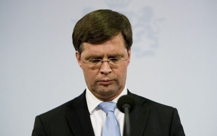 DEN HAAG - Premier Balkenende geeft een verklaring na de val van zijn kabinet in de nacht van vrijdag op zaterdag. Foto ANP