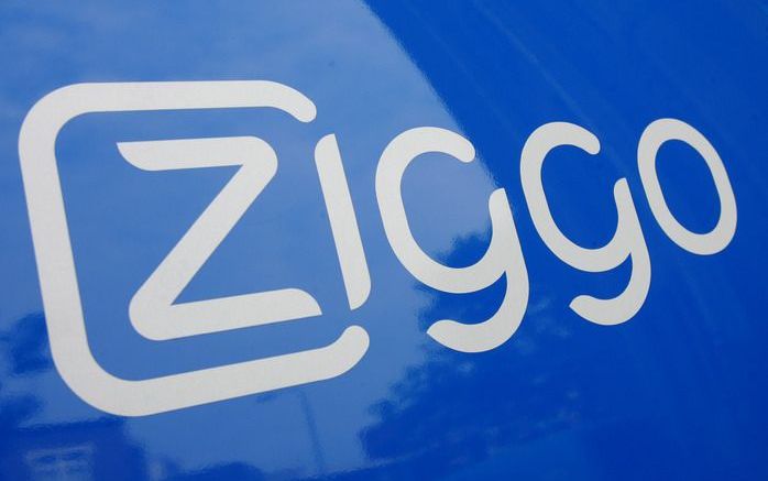 ZWOLLE – Kabelbedrijf Ziggo opent volgende week zijn eerste winkel. Daarmee wil de onderneming internetgebruikers en tv–kijkers laten zien wat er allemaal mogelijk is met haar dienstverlening. Daarnaast verkopen de winkels apparatuur rondom de diensten, m