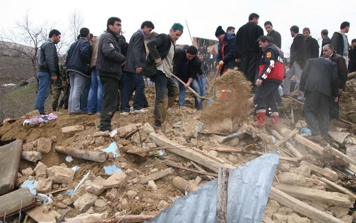 Ravage na de aardbeving in Turkije, afgelopen maandag. Foto EPA