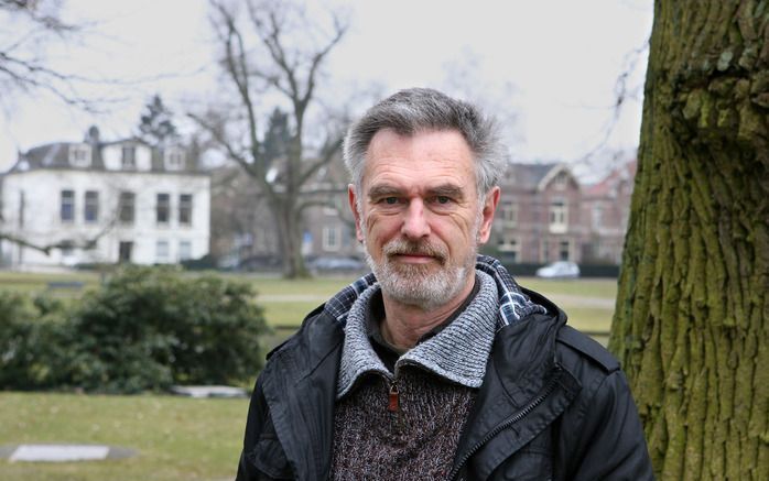 APELDOORN – CU’er Van de Woestijne zat bijna 27 jaar voor zijn partij in de Apeldoornse gemeenteraad. „Over vijftien jaar gaan CDA en CU landelijk samen.” Foto RD, Anton Dommerholt