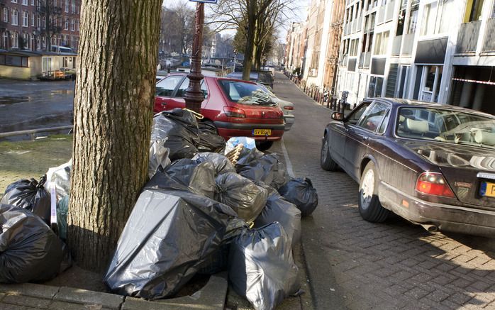 Staking van vuilophalers in Amsterdam. Foto ANP