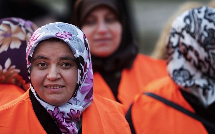 AMSTERDAM – De schoonmakers vieren volgende week zaterdag, op 1 mei, feest op het Beursplein in Amsterdam. Ze doen dit om hun overwinning van afgelopen week te vieren; na negen weken staken bereikten ze donderdag een cao–akkoord. Foto ANP