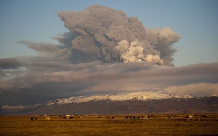 Aswolk van de Eyjafjalla-gletsjer. Foto EPA