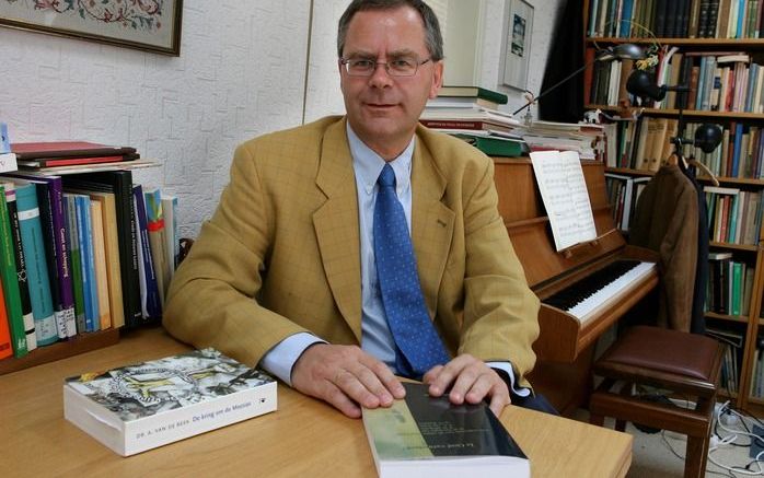 Ds. A. Drost van de Protestantse Raad voor Kerk en Israël van het Overlegorgaan Joden en Christenen in Nederland (OJEC) wil „weg uit een sfeer van verstarring en polarisatie.” Foto RD, Anton Dommerholt