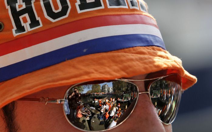 DE BILT – Feestvierders kunnen tijdens Koninginnedag een aardige dag tegemoetzien. Na een paar sluierwolken in de ochtend breekt het oranjezonnetje in de middag door. Dat heeft het KNMI woensdag laten weten. Foto ANP