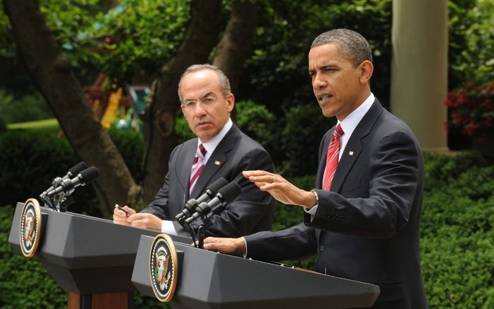 Calderon werd woensdag na aankomst in Washington ontvangen door de Amerikaanse president Barack Obama. foto EPA