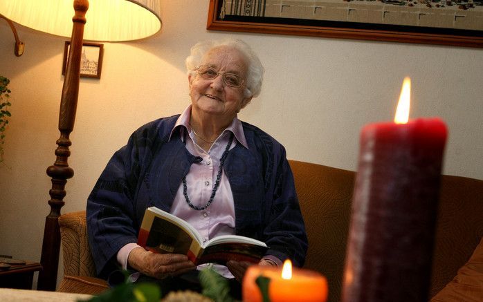 Aartje Boon: „Als je tachtig wordt, leef je in het licht van de eeuwigheid. Dat is natuurlijk altijd zo, maar dan word je je het des te meer bewust. Je bent bezig met afscheid nemen. Er zijn steeds meer dingen die je niet meer doet. Het deed me eerlijk ge